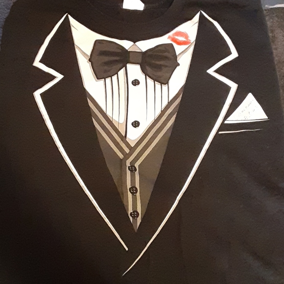 T Shirt - Picture 2 of 4